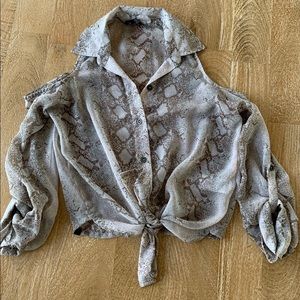 Like new hurley button down chiffon